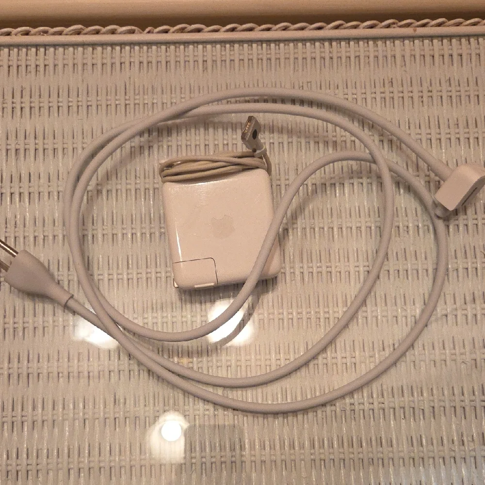 60W Magsafe 2 Power Adapter White Apple Laptop Charger